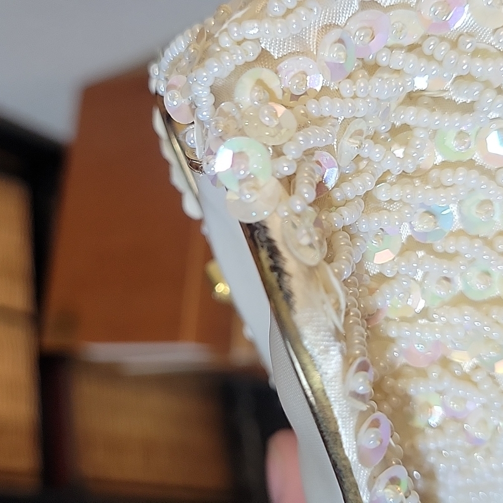 Beaded Sequined Coin Purse With Chain - image 8